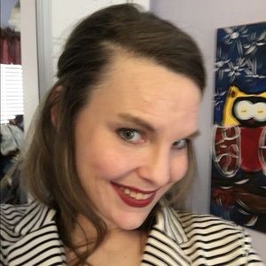 Meet your Posher, Jennifer